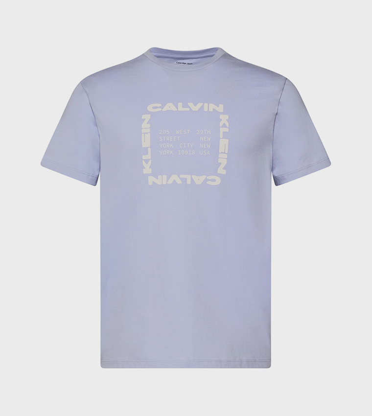 تيشيرت كاجوال كم قصير بطبعة شعار