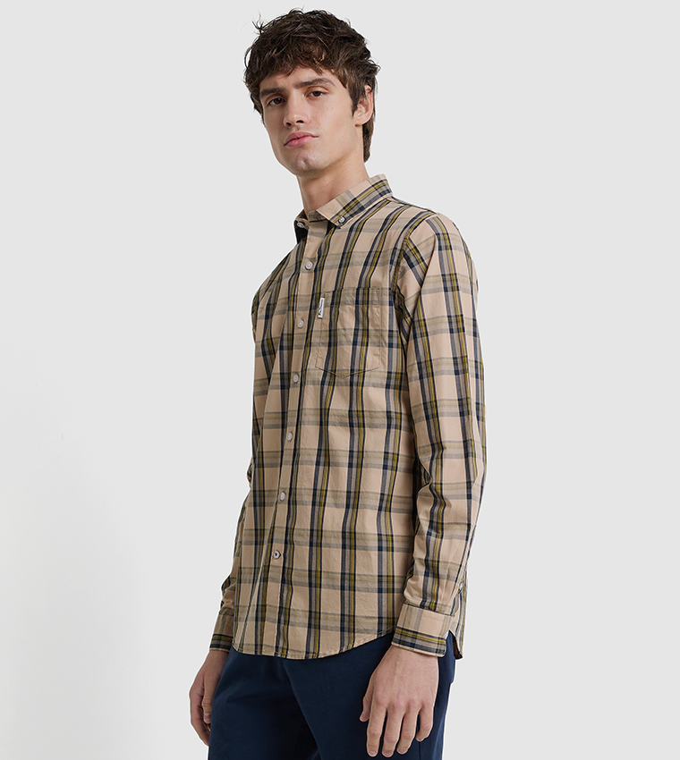 Plaid Button-Down Collar Shirt