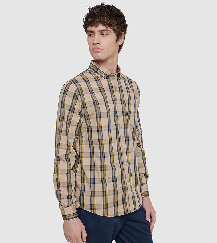 Plaid Button-Down Collar Shirt