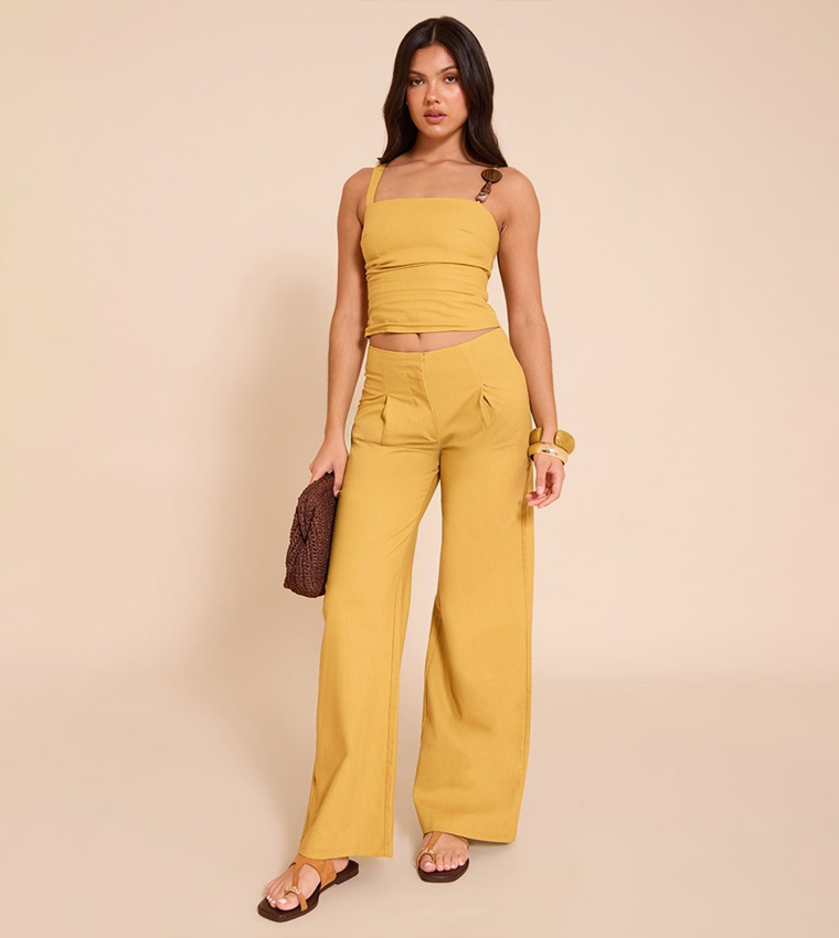 Solid Mid Rise Straight Fit Trousers
