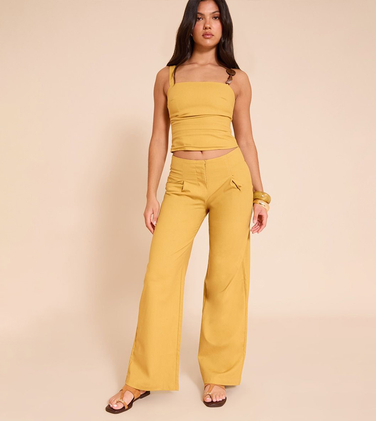 Solid Mid Rise Straight Fit Trousers