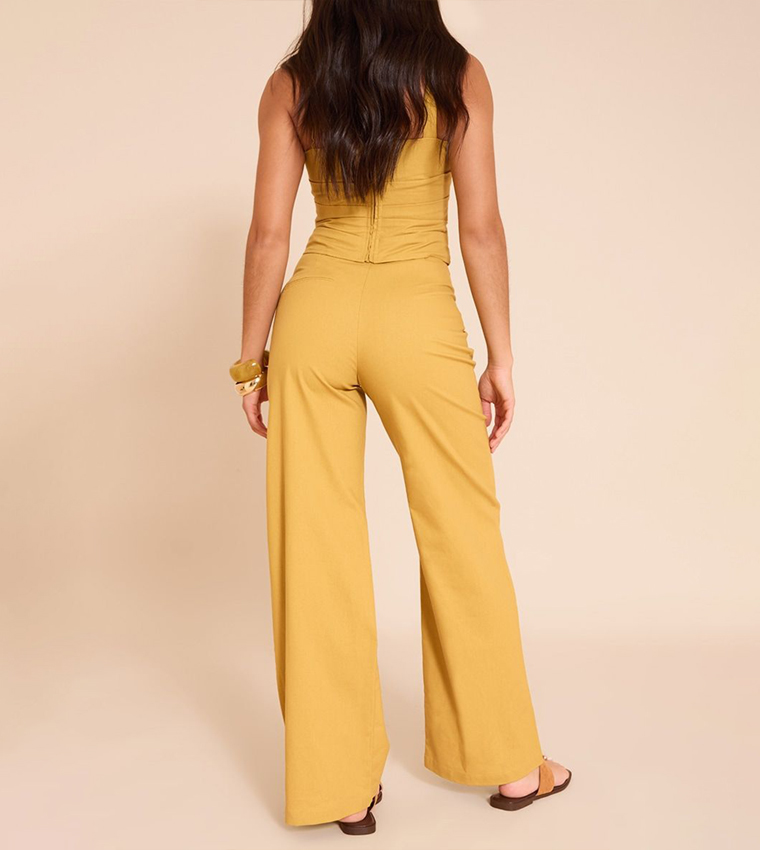 Solid Mid Rise Straight Fit Trousers