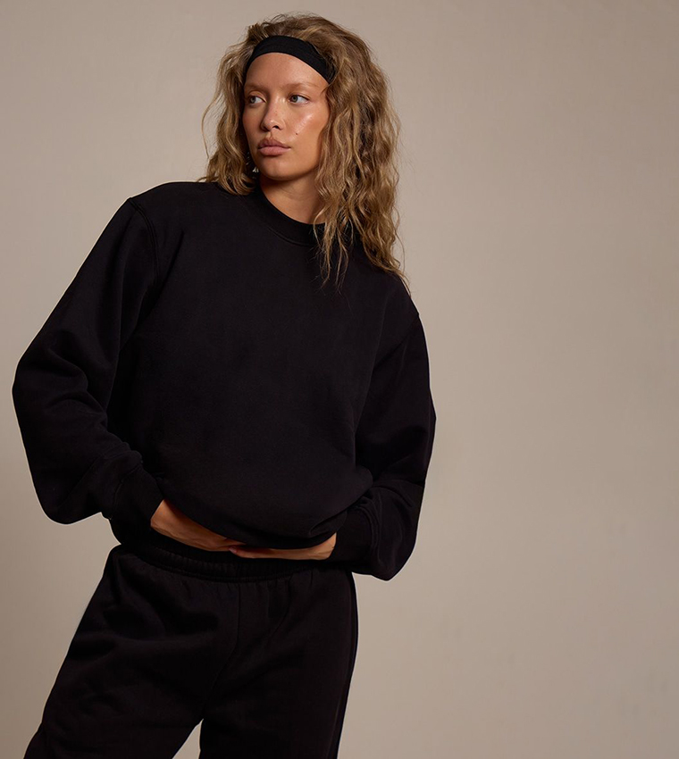 سويتشيرت صوف سادة كم طويل