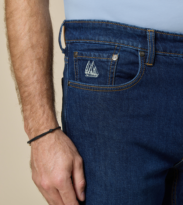 Navigator Straight Fit Jeans