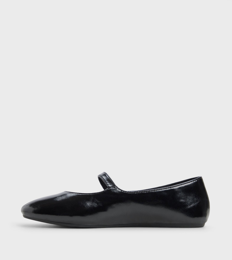 MEA Metal Accent Round Toe Mary Jane Shoes