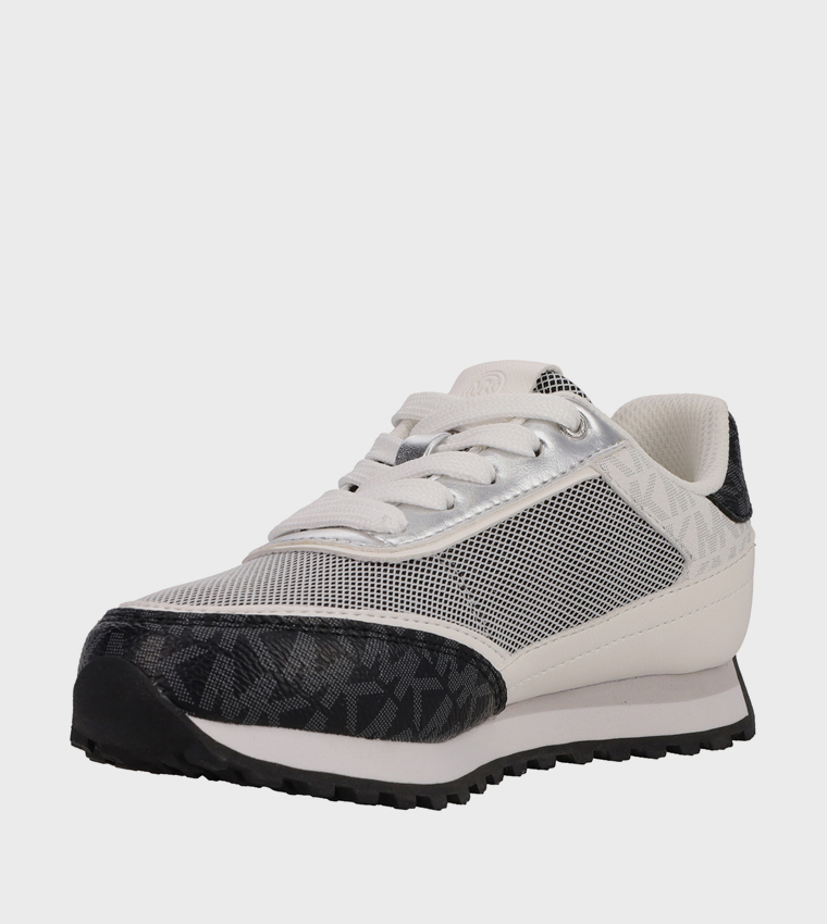 NOVA Color Block Runner Sneakers