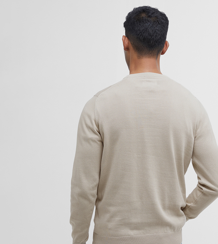 سترة محبوكة بياقة دائرية