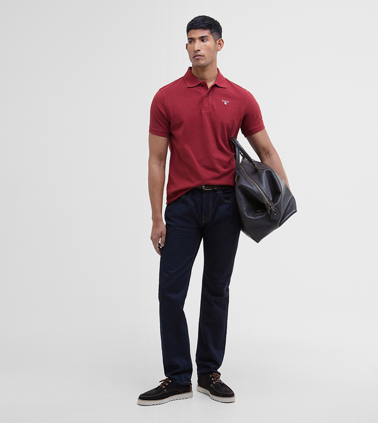 تيشيرت بولو بتطريز شعار