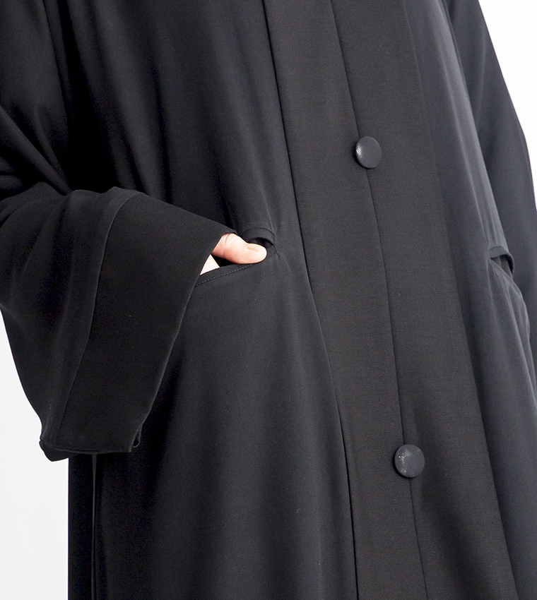 عباية بياقة V بأكمام طويلة 