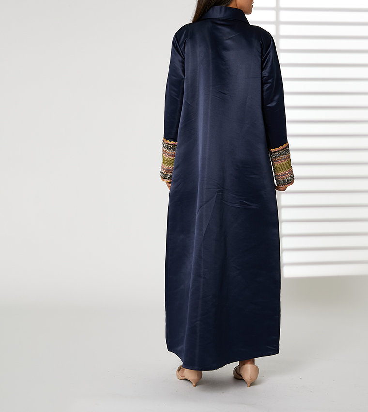 عباية بياقة شال 