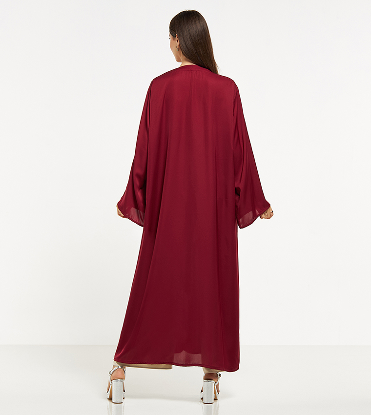 عباية مزخرفة مع طرحة 