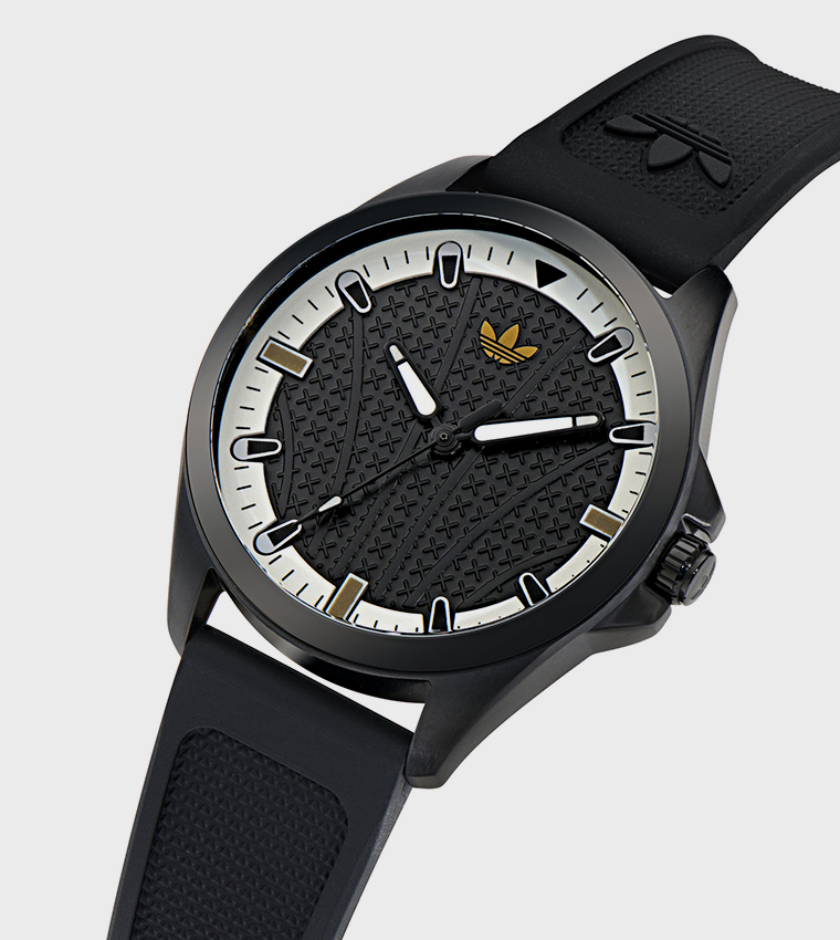 Black Dial Silicon Strap Analog Watch