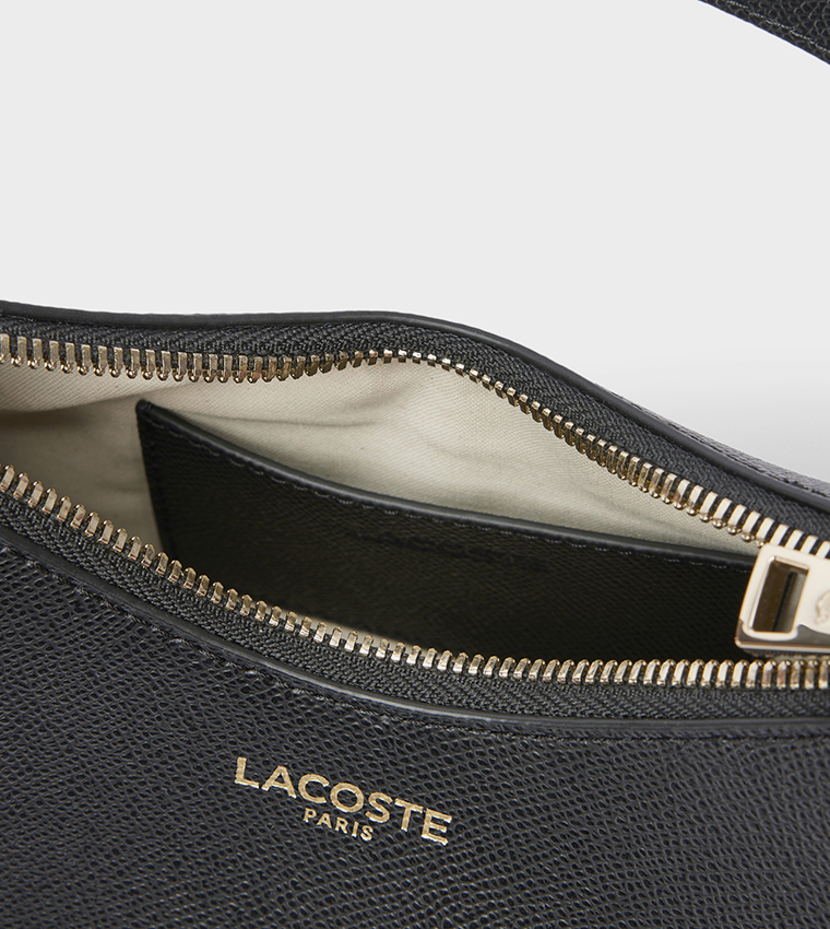 شنطة كتف بشعار