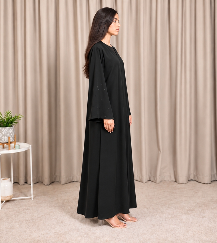 عباية ندى سادة كم واسع