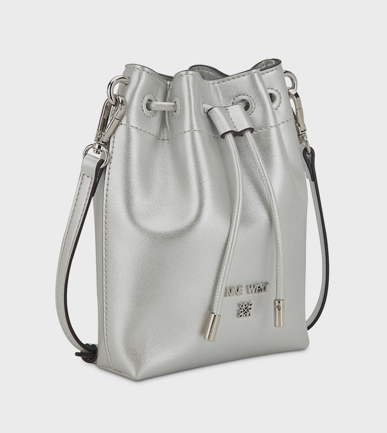 شنطة يد ميتاليك برباط