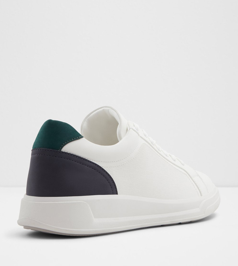 حذاء رياضي بمقدمة دائرية ورباط