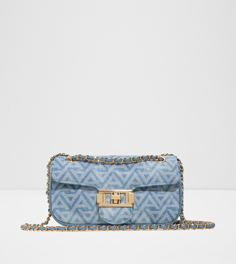 شنطة كروس بادي بنقشة مونوغرام 