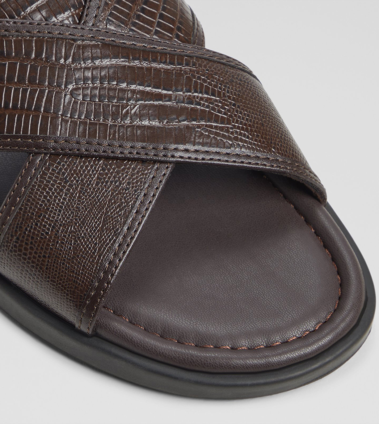 OLINO Criss-Cross Flat Sandals