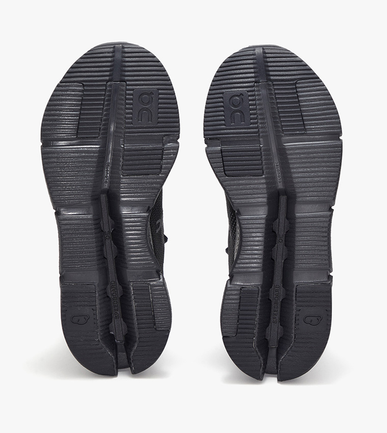 ON  Running Shoes - Black Running Shoes