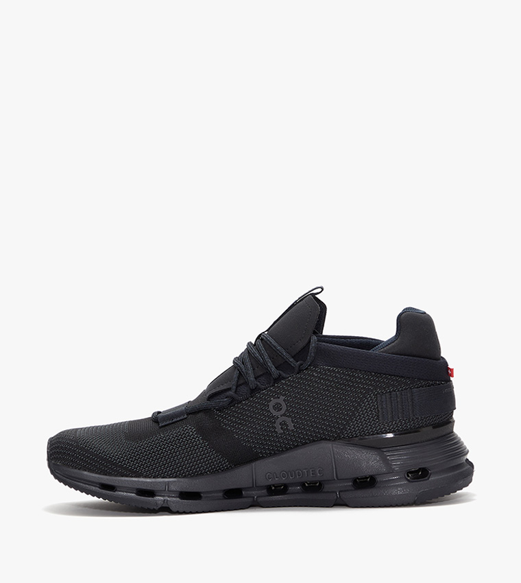 ON  Running Shoes - Black Running Shoes