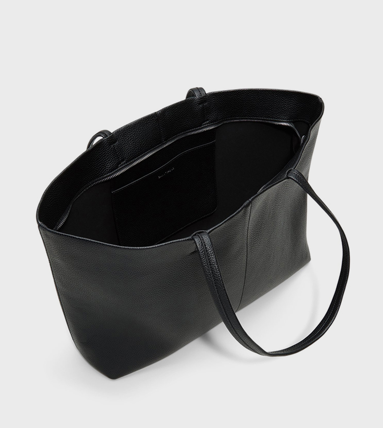 PAITYN Textured Zippered Tote Bag