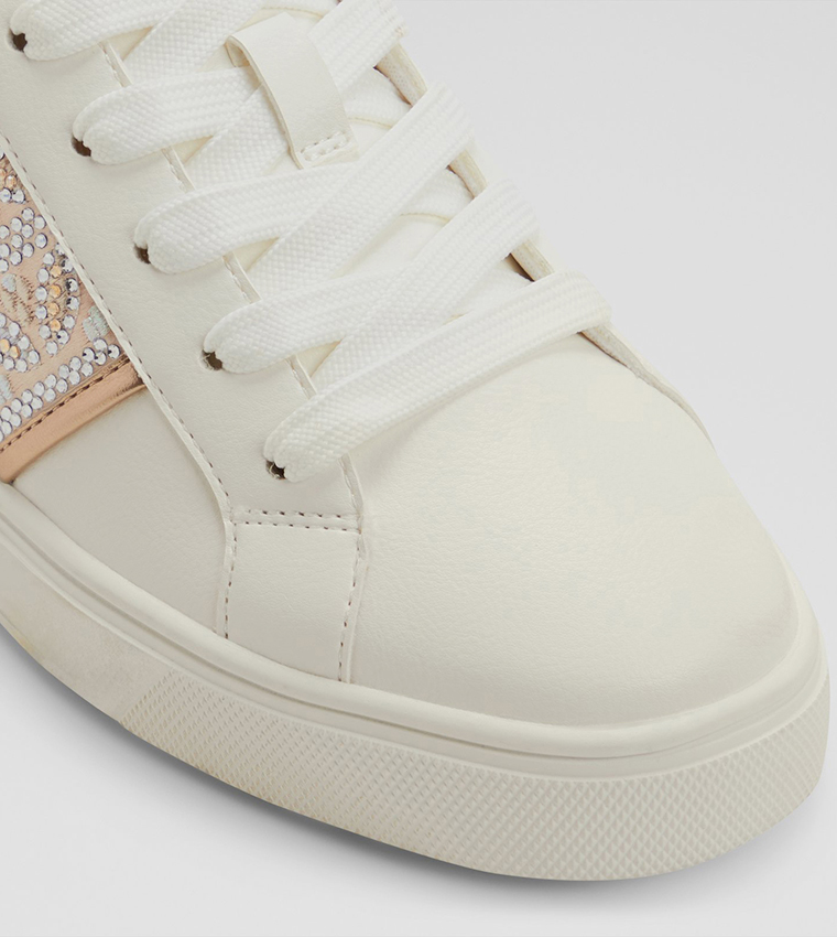 سنيكرز برباط 