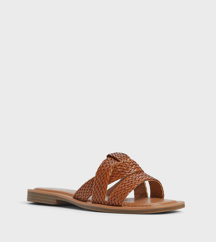 كول ات سبرنج  الصنادل المسطحة - حنطي Flat Sandals