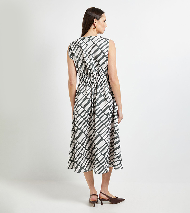 Trapeze Sleeveless Midi Dress