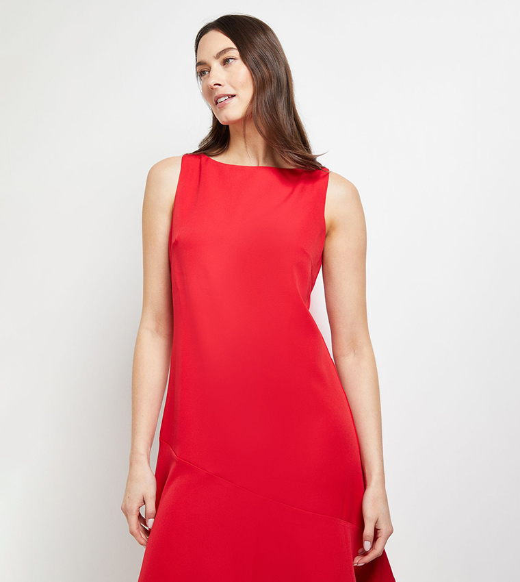 Buy Principles Pleated Drop Waist Midi Dress In Red | 6thStreet Kuwait
