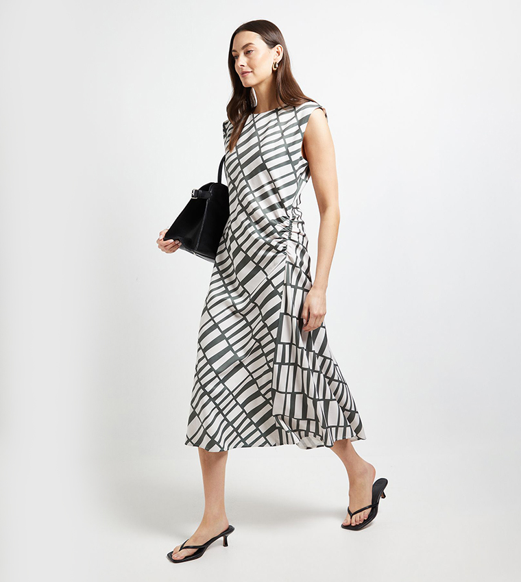 Ruched Side Asymmetric Sleeves Midi Dress