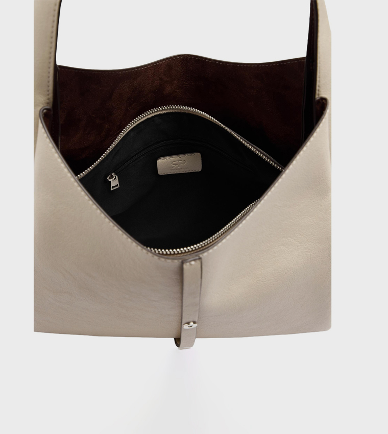 Solid Buckle Detail Shoulder Bag