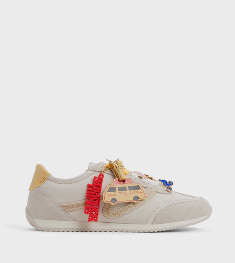 PINEAPPLEPIZZA Charms Lace Up Sneakers