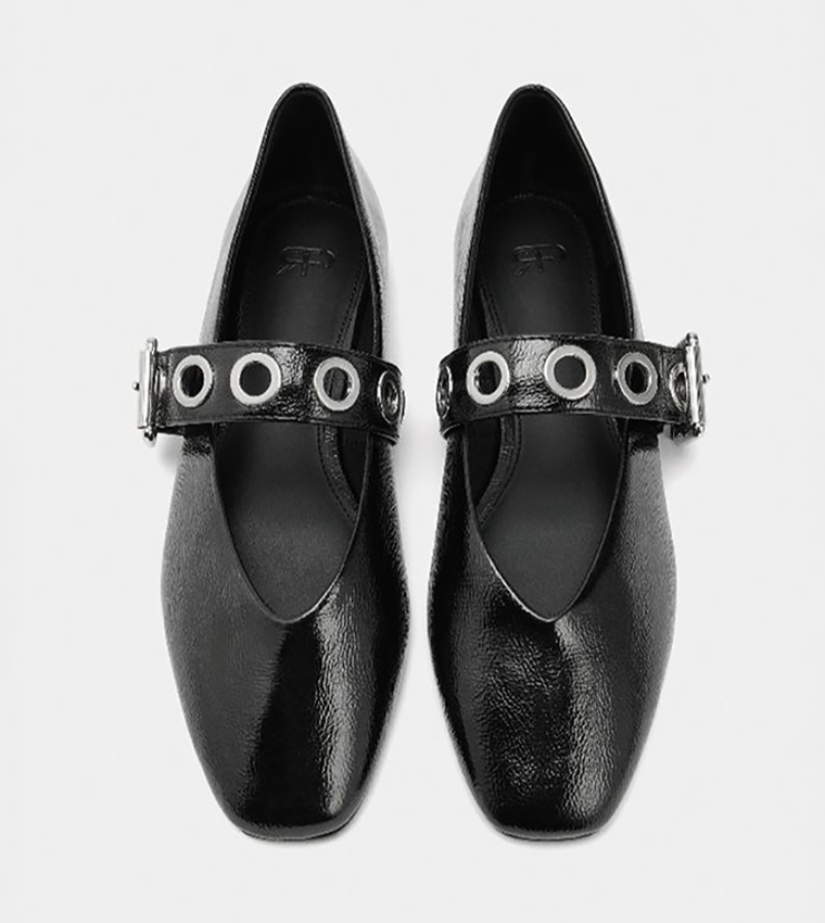 Textured Studs Mary Jane Shoes