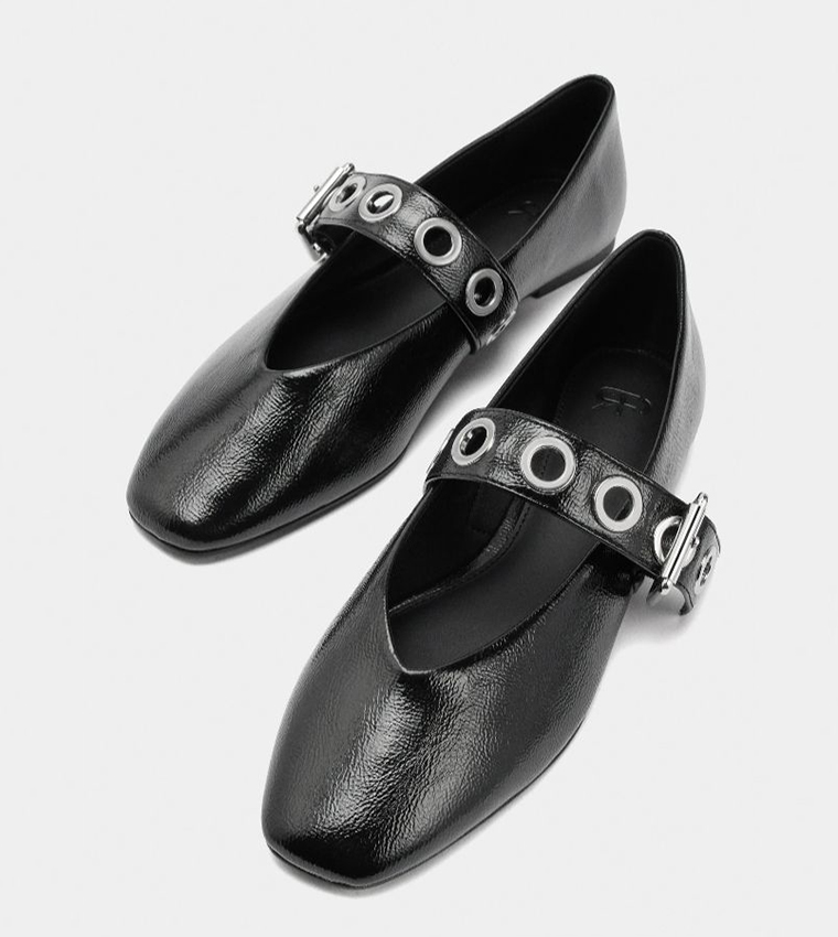 Textured Studs Mary Jane Shoes