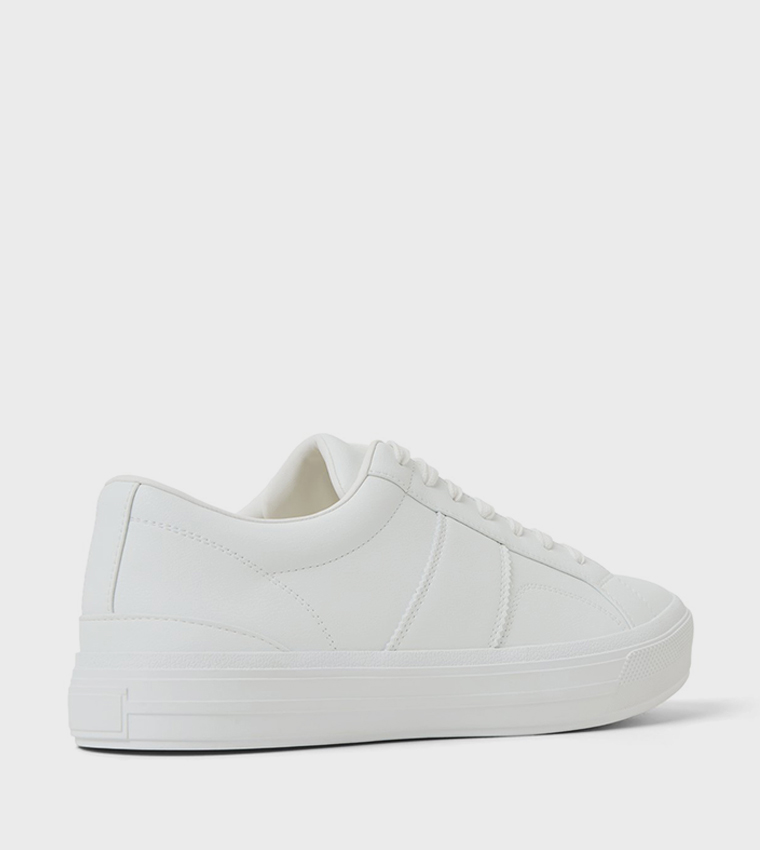 RICIARDO Lace-Up Sneakers