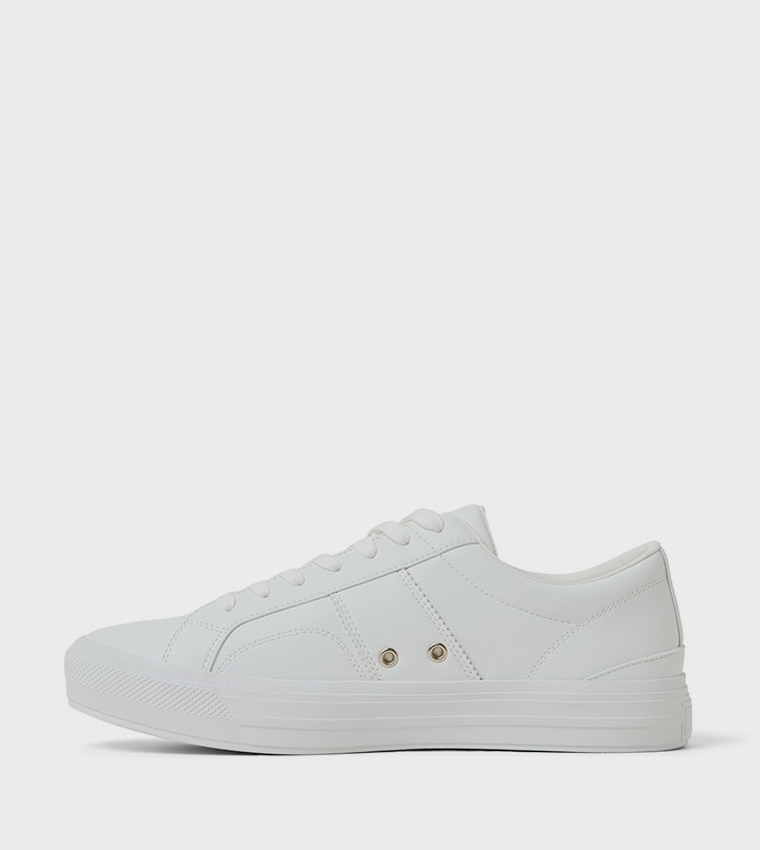 RICIARDO Lace-Up Sneakers