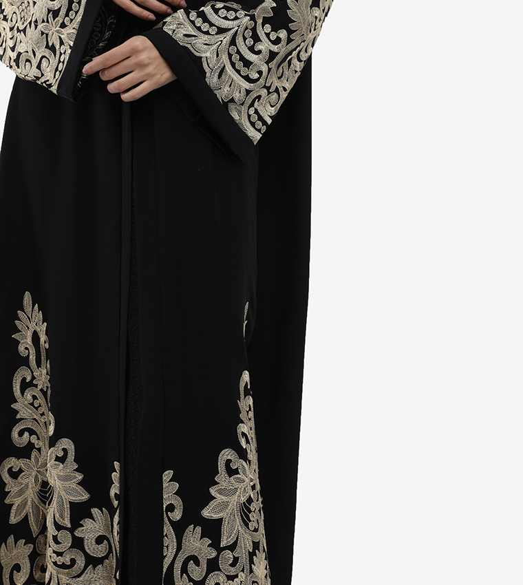 عباية نسائية