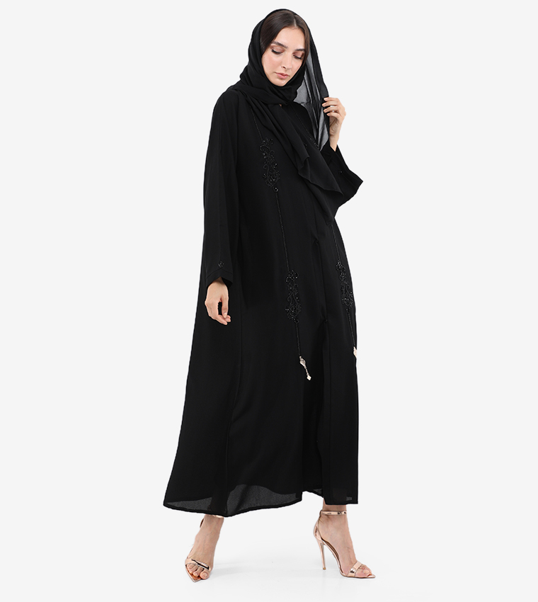  عباية مطرزة 