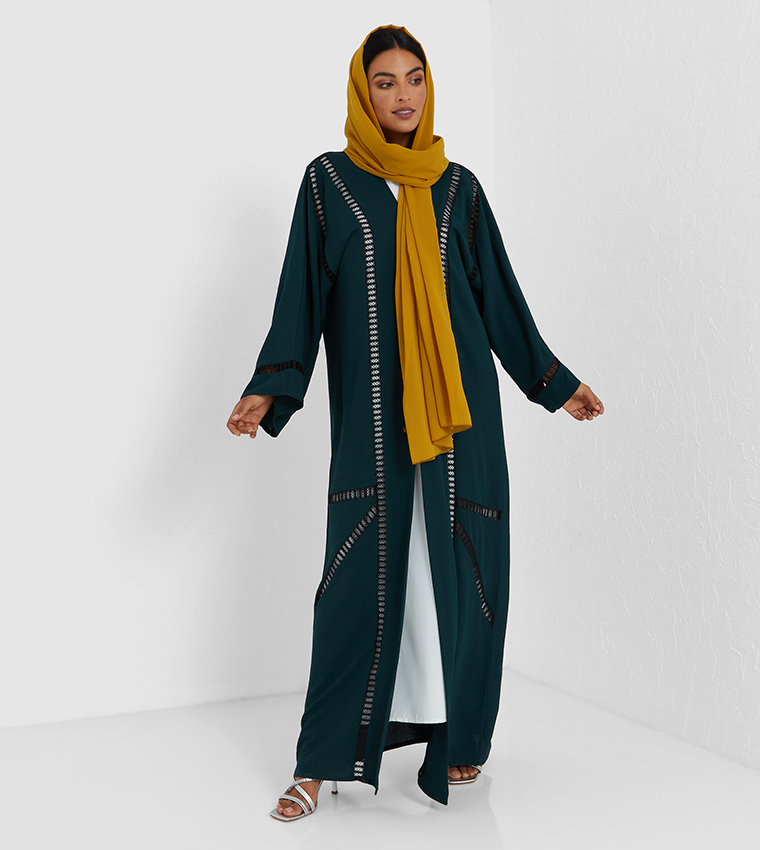 Dark Green Abaya With White Inner Top And Black Laise Design Work 