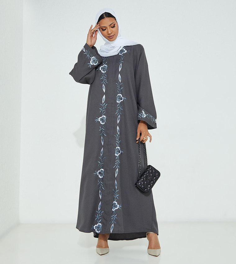 عباية مناسبات مطرزة 