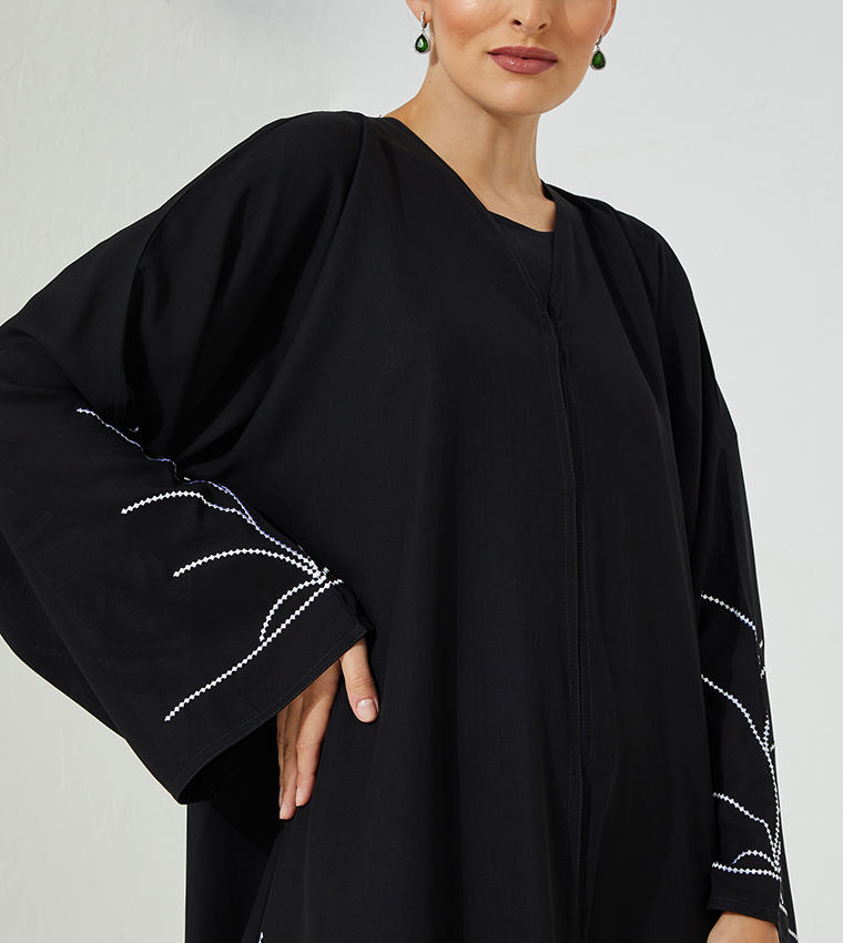 عباية مناسبات مطرزة 