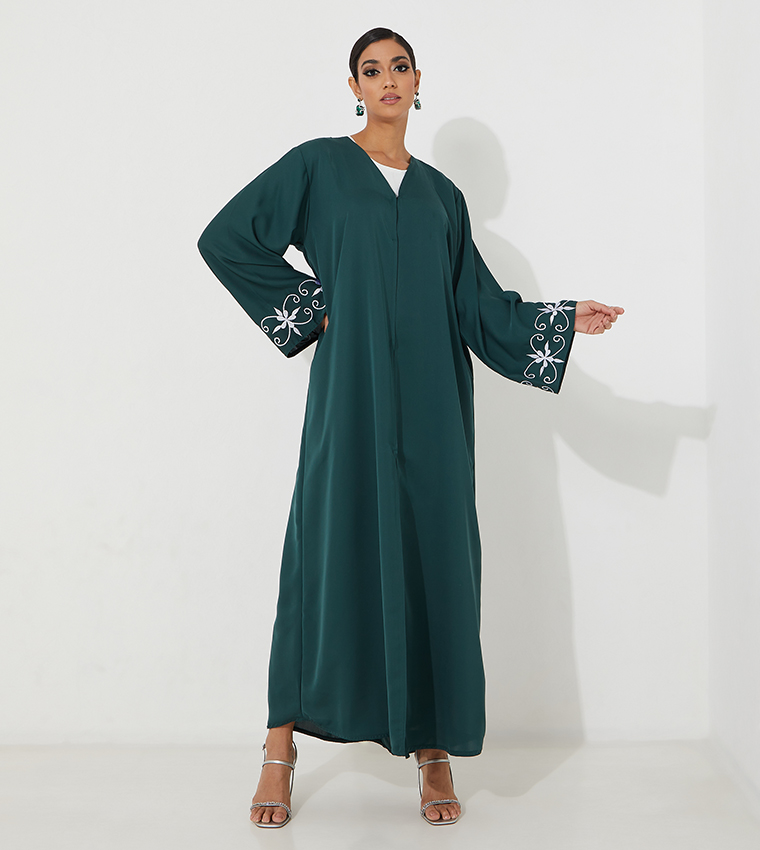 عباية كاجوال مطرزة 