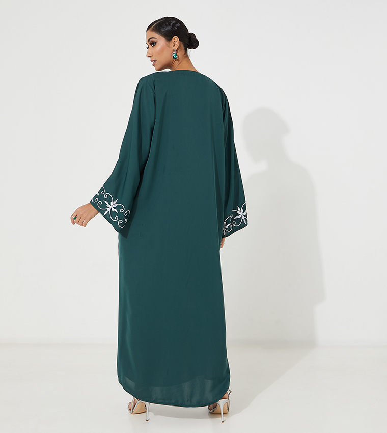 عباية كاجوال مطرزة 