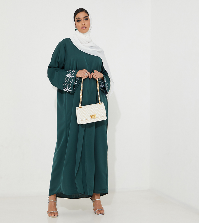 عباية كاجوال مطرزة 