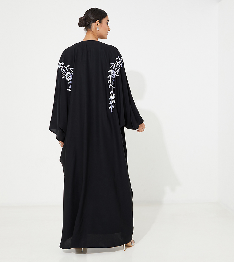 عباية مناسبات مطرزة 