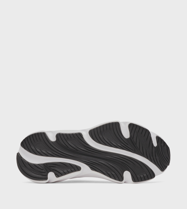 حذاء جري روغ 6 بشعار