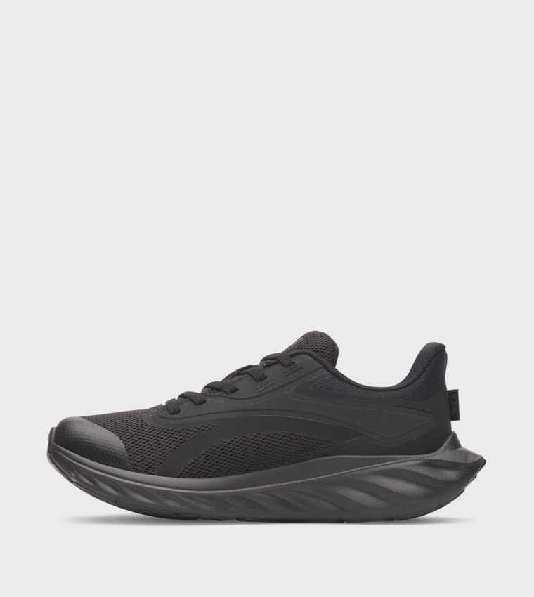 ASCEND Round Toe Running Shoes