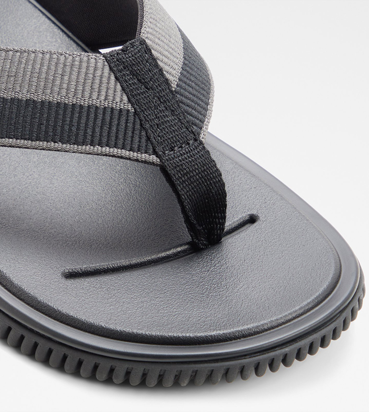 SAINZ Textured Toe Post Flip-Flops