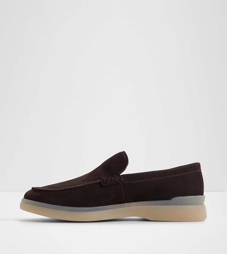 SHAYN Round Toe Slip-On Loafers