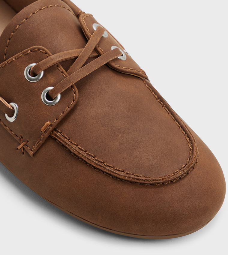 SHELLY Round Toe Slip-On Loafers